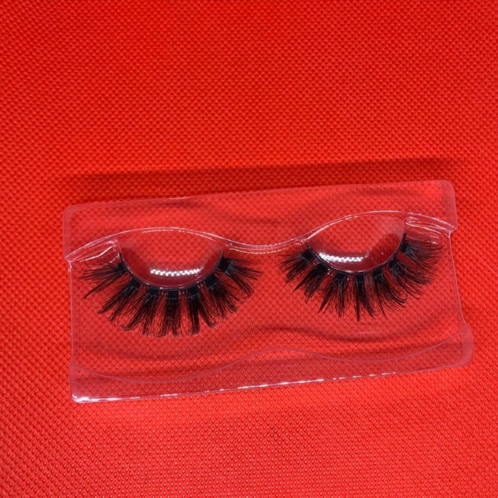 Strip lashes